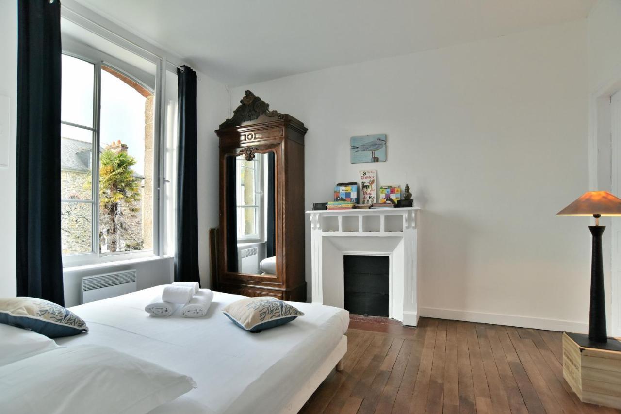 La Brise Cancalaise - Maison Typique Avec Vue Mer Cancale Ngoại thất bức ảnh